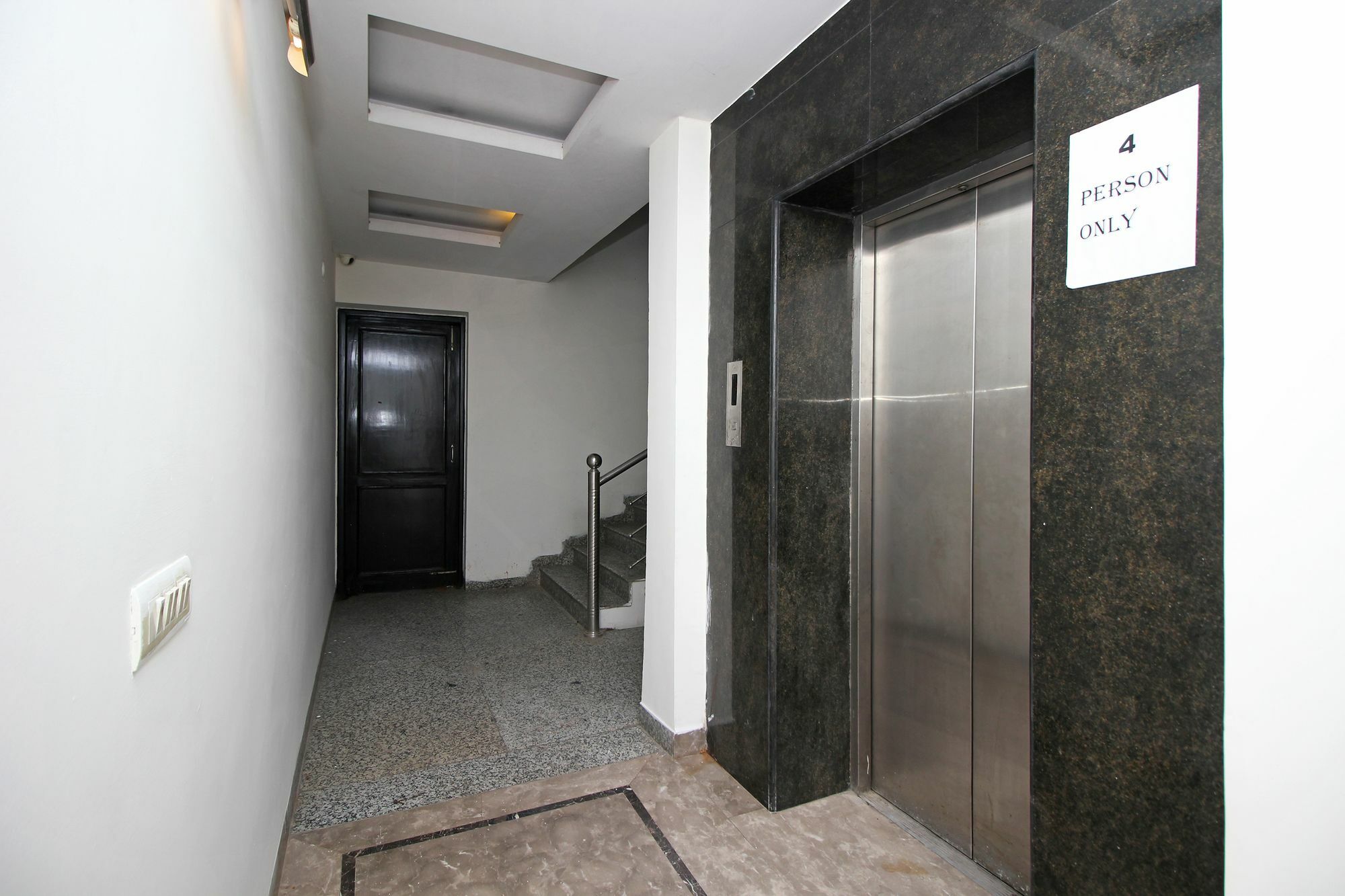Oyo 9030 Hotel Delhi Airport Plaza ニューデリー エクステリア 写真